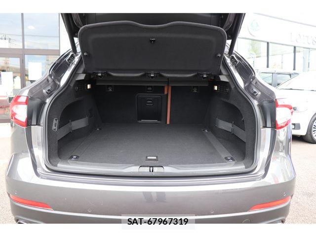 Maserati LEVANTE 2019-12 8100254-16