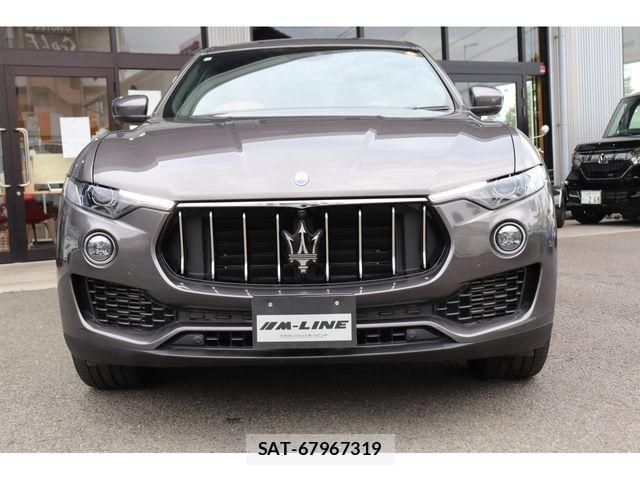 Maserati LEVANTE 2019-12 8100254-1