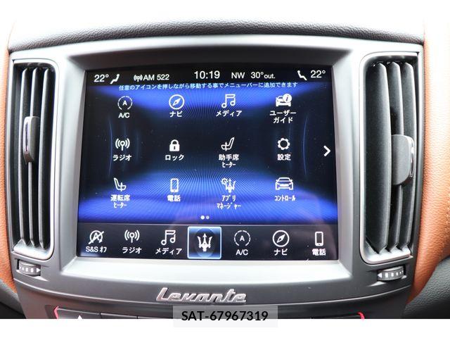 Maserati LEVANTE 2019-12 8100254-23