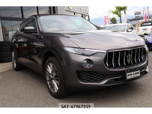Maserati LEVANTE 2019-12 8100254-2