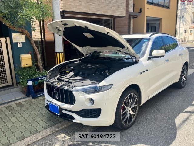 Maserati LEVANTE 2017-09 8354890-1