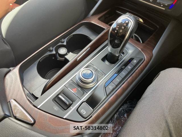 Maserati LEVANTE 2018-11 8366829-29