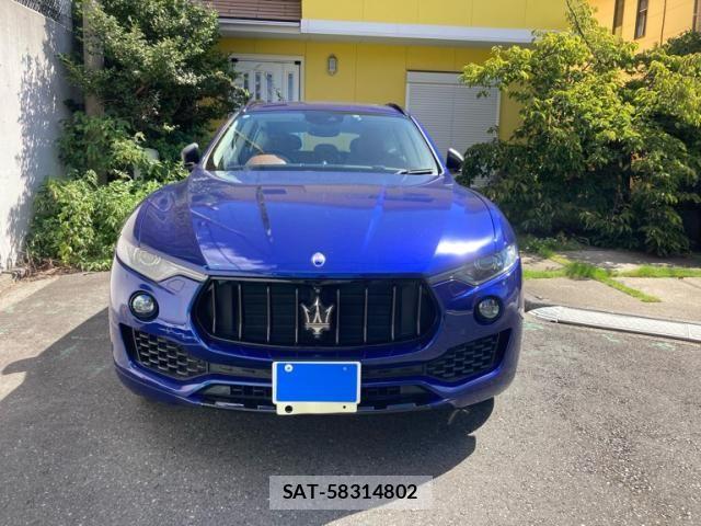 Maserati LEVANTE 2018-11 8366829-3