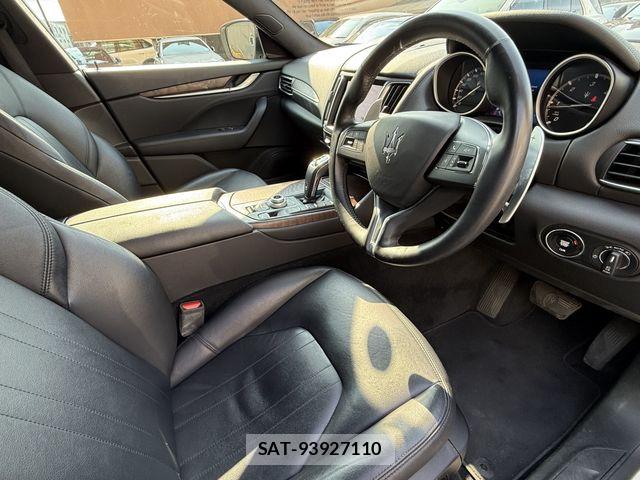 Maserati LEVANTE 2018-12 8371823-9