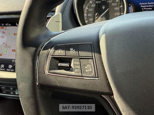 Maserati LEVANTE 2018-12 8371823-21