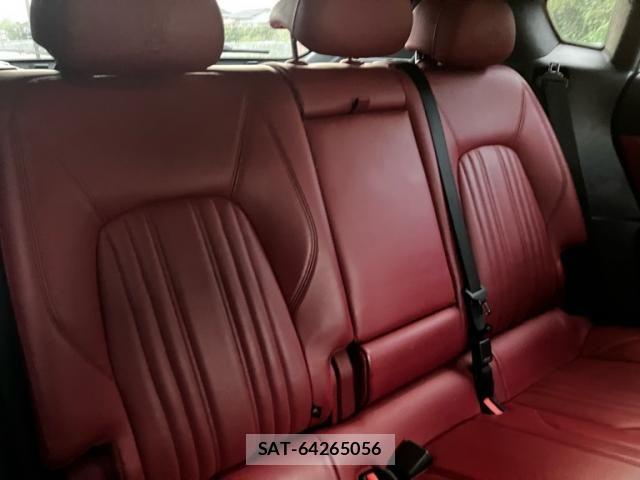 Maserati LEVANTE 2017-06 8438371-13
