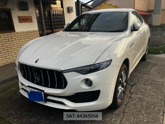 Maserati LEVANTE 2017-06 8438371-1