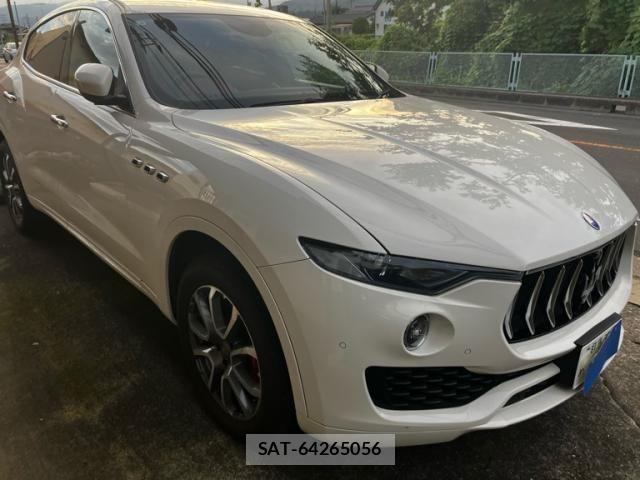 Maserati LEVANTE 2017-06 8438371-2