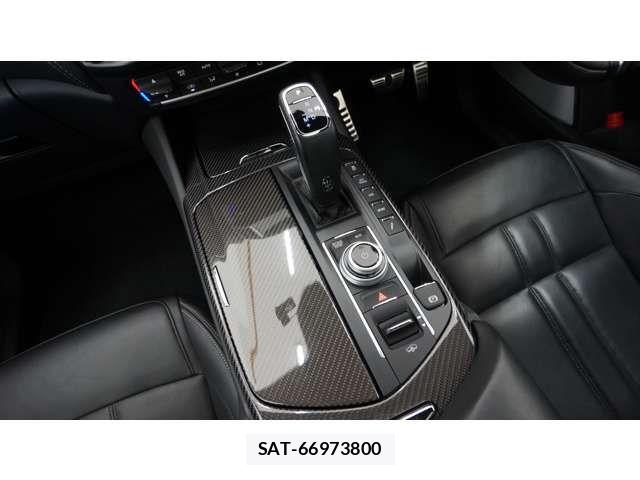 Maserati LEVANTE 2021-11 8457860-9