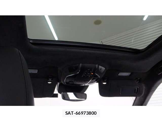 Maserati LEVANTE 2021-11 8457860-11