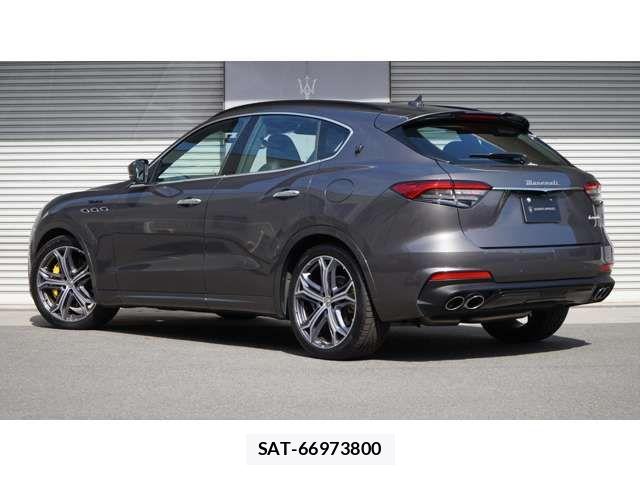Maserati LEVANTE 2021-11 8457860-2