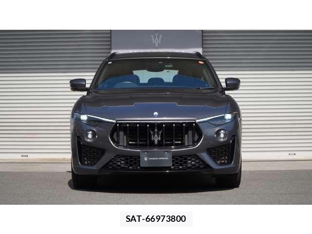 Maserati LEVANTE 2021-11 8457860-5