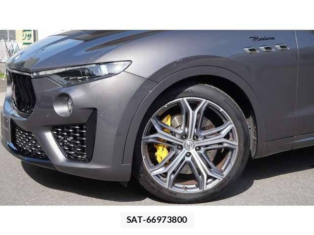 Maserati LEVANTE 2021-11 8457860-6