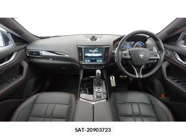 Maserati LEVANTE 2022-12 8457861-7