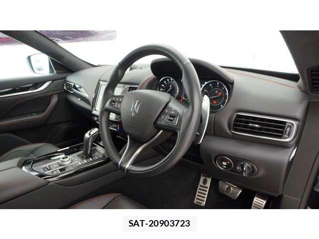Maserati LEVANTE 2022-12 8457861-8