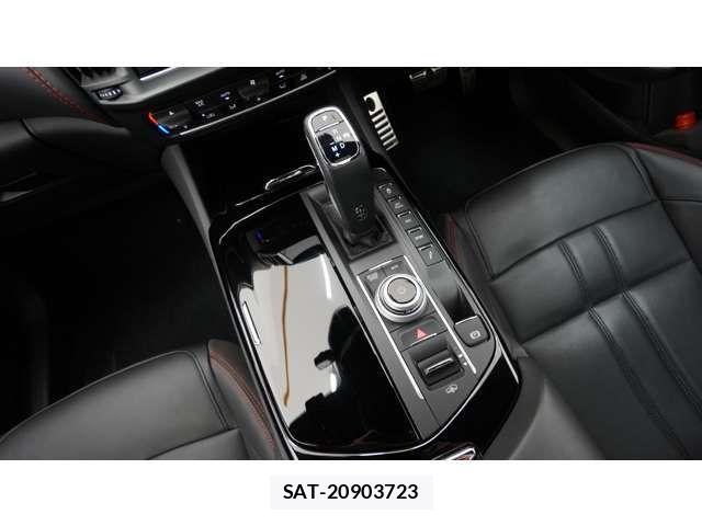 Maserati LEVANTE 2022-12 8457861-9