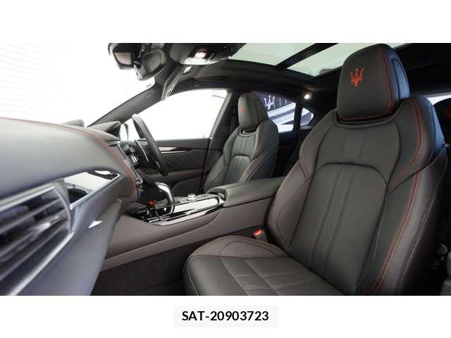Maserati LEVANTE 2022-12 8457861-12