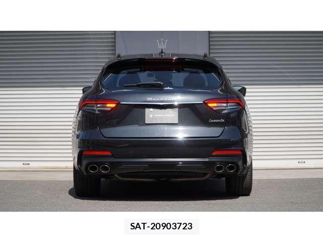 Maserati LEVANTE 2022-12 8457861-3