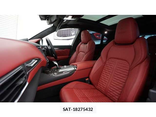 Maserati LEVANTE 2022-10 8457858-12