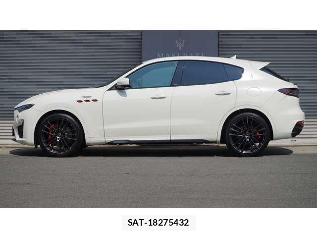 Maserati LEVANTE 2022-10 8457858-1