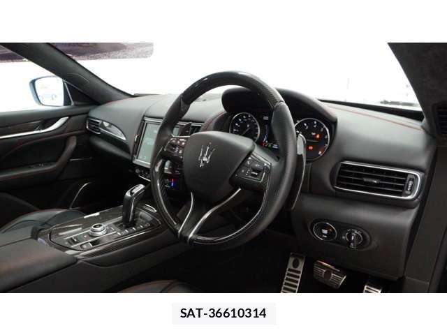 Maserati LEVANTE 2021-07 8457859-8