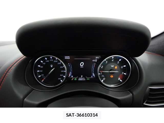 Maserati LEVANTE 2021-07 8457859-10