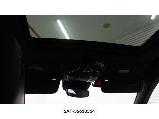 Maserati LEVANTE 2021-07 8457859-11