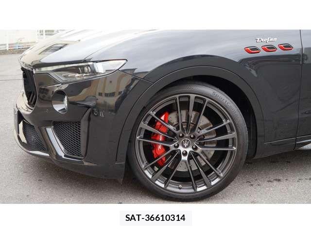 Maserati LEVANTE 2021-07 8457859-6