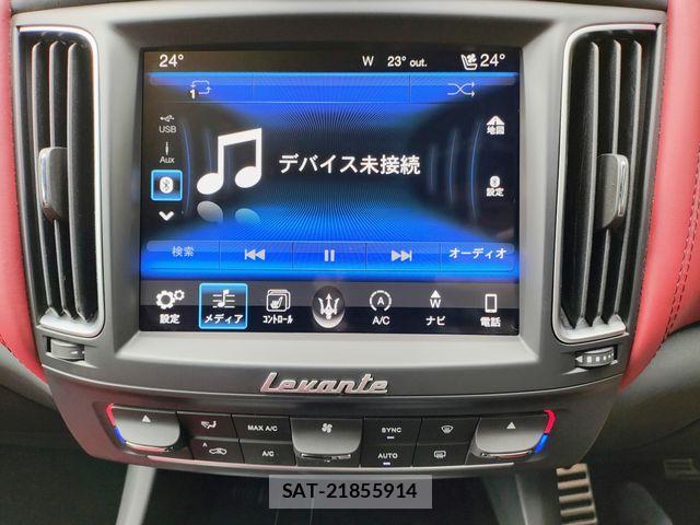 Maserati LEVANTE 2017-03 8830091-11
