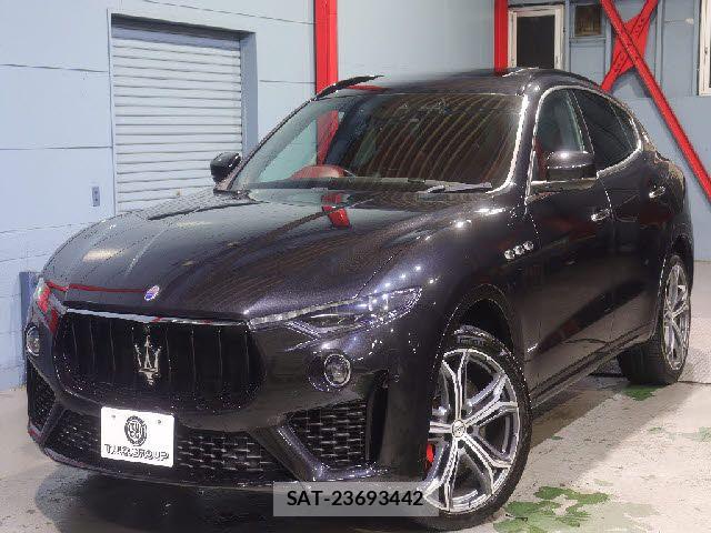 Maserati LEVANTE 2019-09 8849673-10