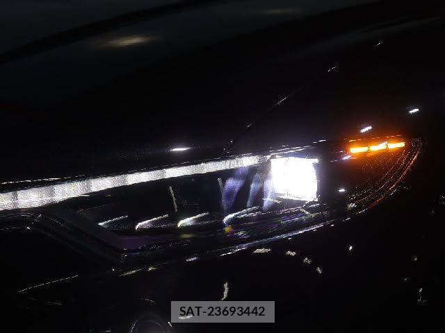 Maserati LEVANTE 2019-09 8849673-19