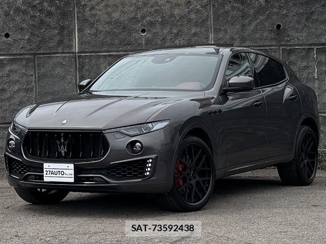 Maserati LEVANTE 2016-11 8849677-1