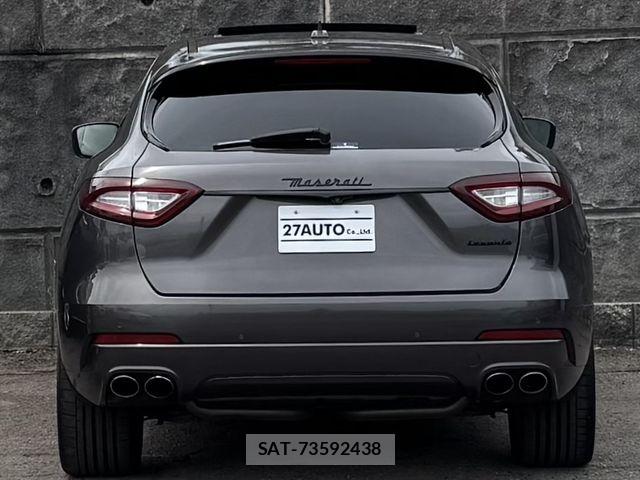 Maserati LEVANTE 2016-11 8849677-3