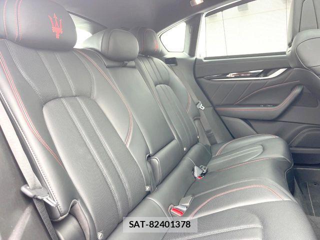 Maserati LEVANTE 2019-04 8849676-9