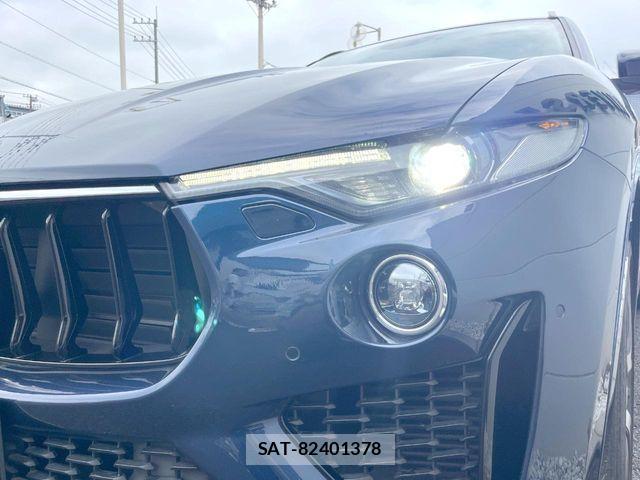 Maserati LEVANTE 2019-04 8849676-12