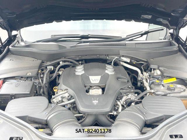 Maserati LEVANTE 2019-04 8849676-18