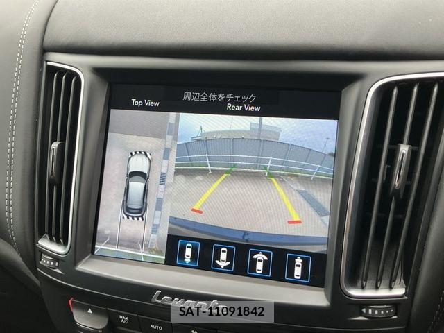 Maserati LEVANTE 2021-12 8883873-9