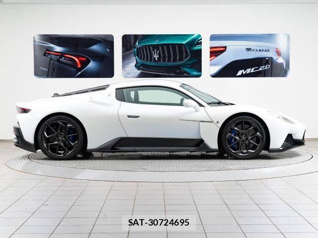 Maserati MC20 2022-10 1182372-12