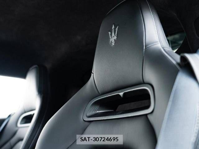 Maserati MC20 2022-10 1182372-19