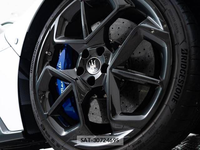 Maserati MC20 2022-10 1182372-5