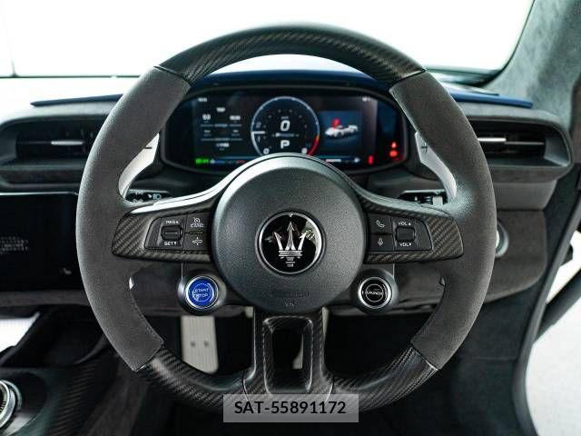 Maserati MC20 2023-02 1182375-7