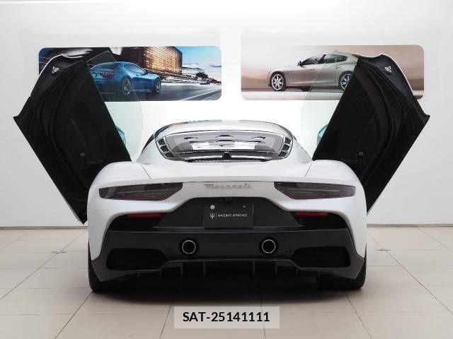 Maserati MC20 2022-04 1182367-14