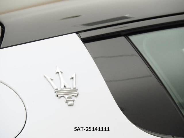 Maserati MC20 2022-04 1182367-19