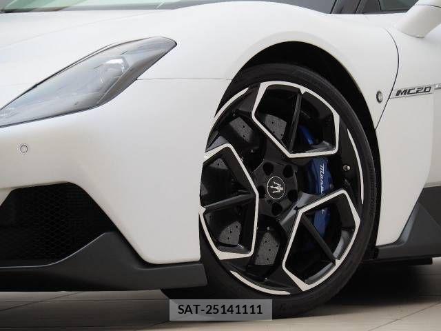 Maserati MC20 2022-04 1182367-5