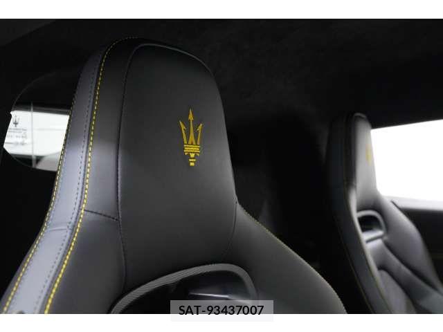 Maserati MC20 2022-03 7509100-12