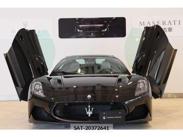Maserati MC20 2023-08 7725299-15