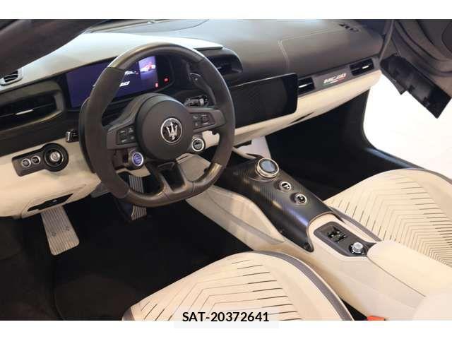 Maserati MC20 2023-08 7725299-2