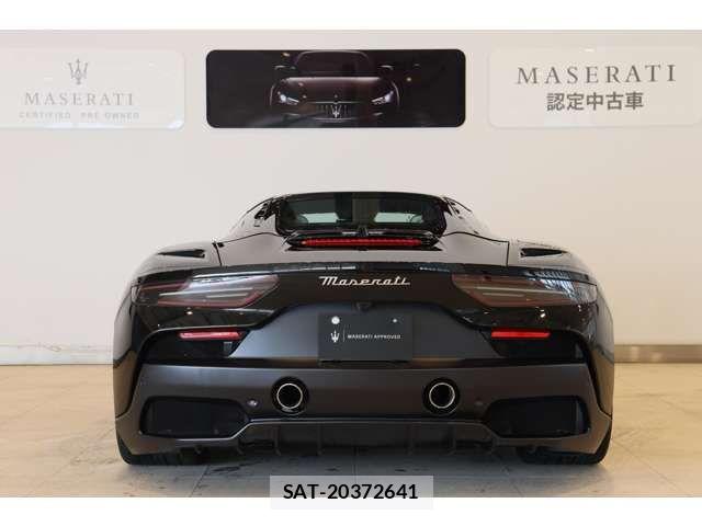 Maserati MC20 2023-08 7725299-8