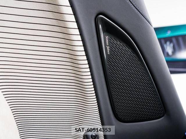Maserati MC20 2023-10 921253-6
