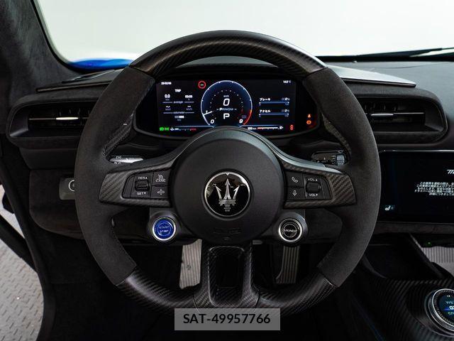 Maserati MC20 2024-06 3378606-11